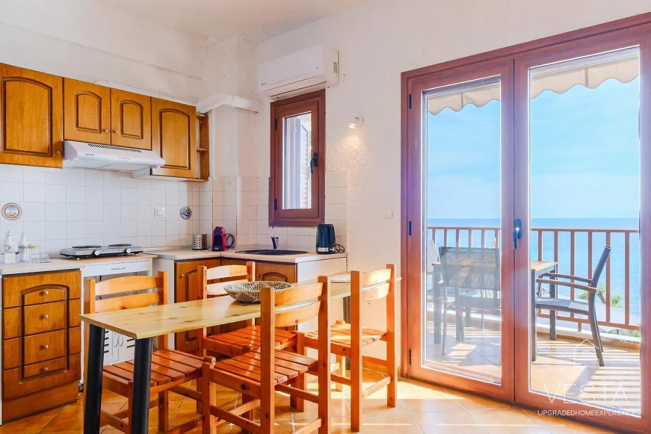 شقة Amphitriti Seafront Apartments, Loutra Agia Paraskevi أغيا باراسكيفي اليونان