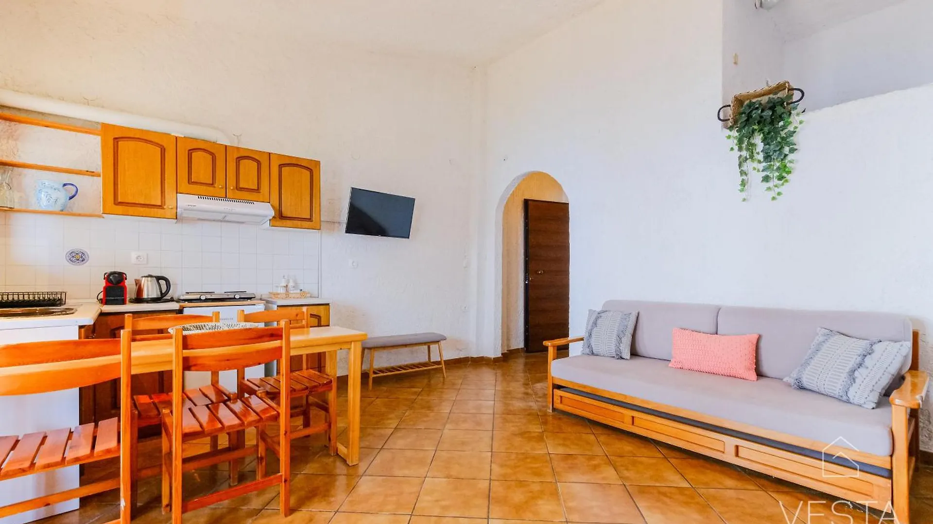 Amphitriti Seafront Apartments, Loutra Agia Paraskevi أغيا باراسكيفي