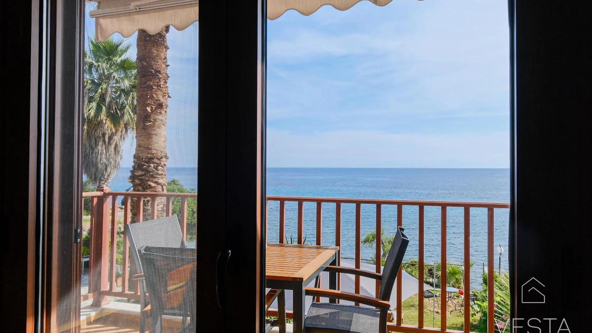 شقة Amphitriti Seafront Apartments, Loutra Agia Paraskevi أغيا باراسكيفي
