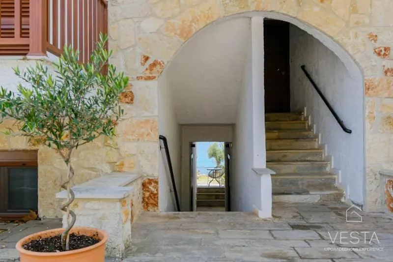 شقة Amphitriti Seafront Apartments, Loutra Agia Paraskevi أغيا باراسكيفي